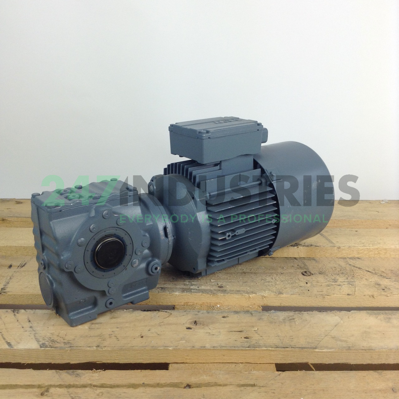 SH47/TDT90S2/BMG/HR/L SEW-EURODRIVE Image 1