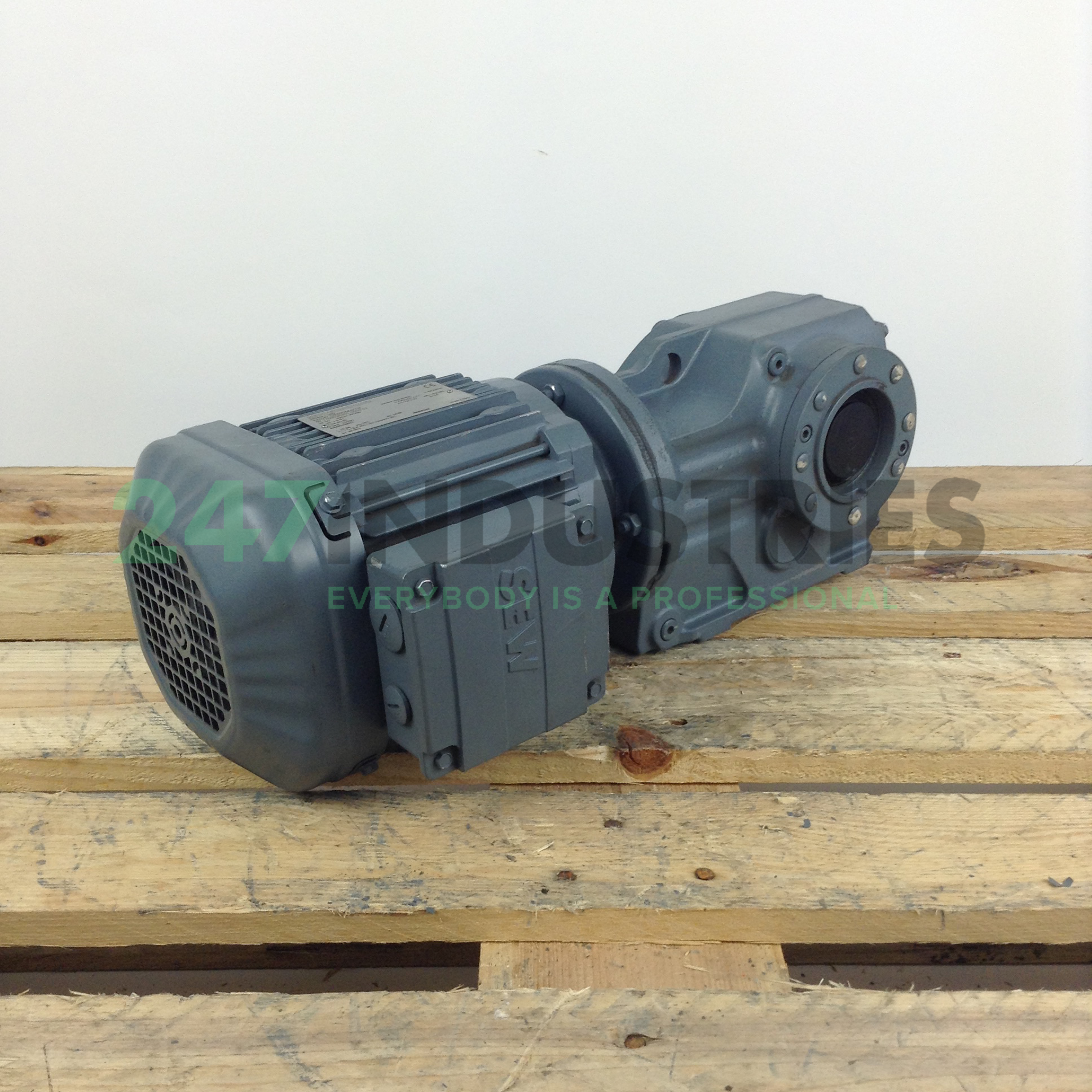 KAZ47DRS90M4/TH SEW-EURODRIVE Image 3