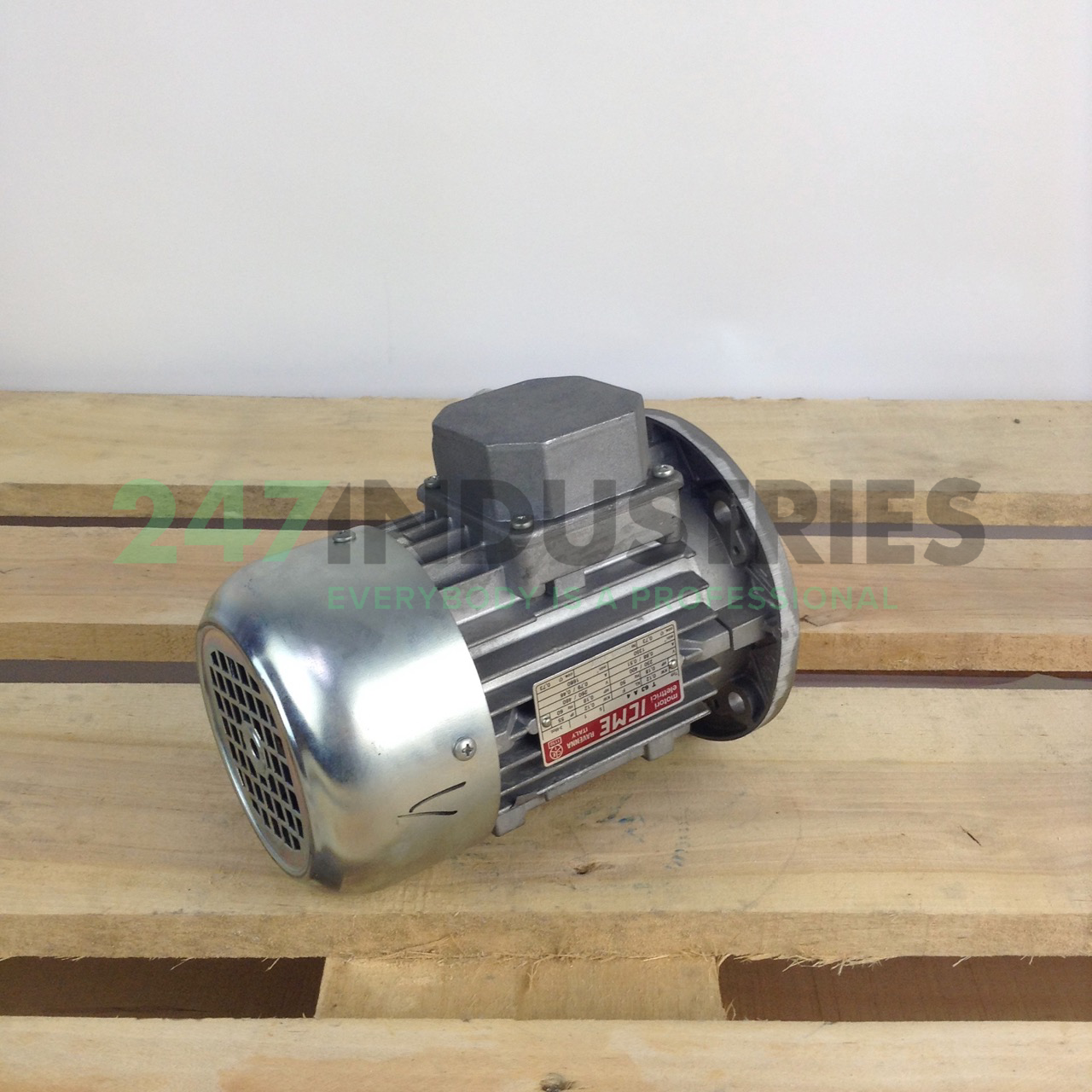 T63A4B5 ICME Italy Image 3