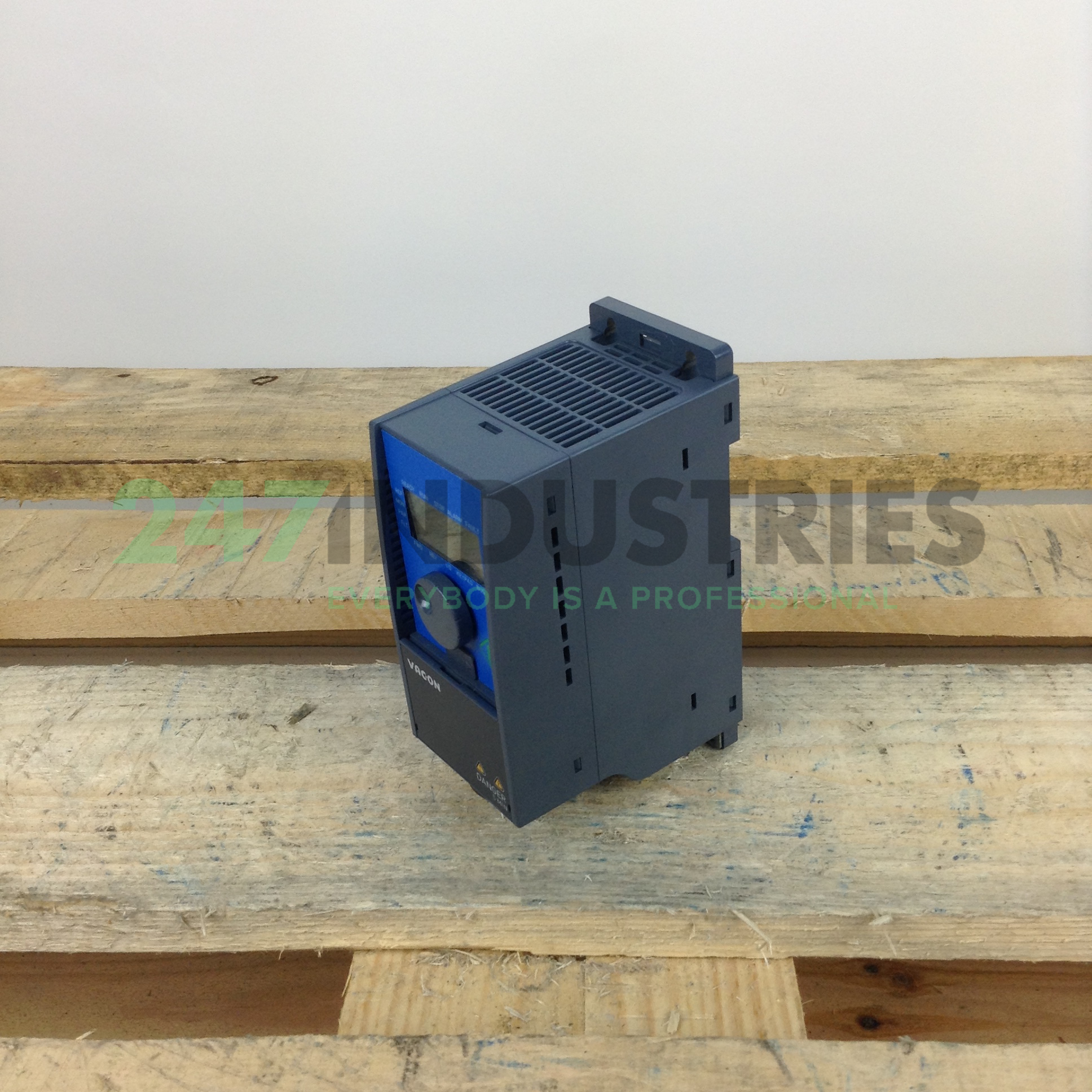 0010-3L-0002-4 Vacon Image 1