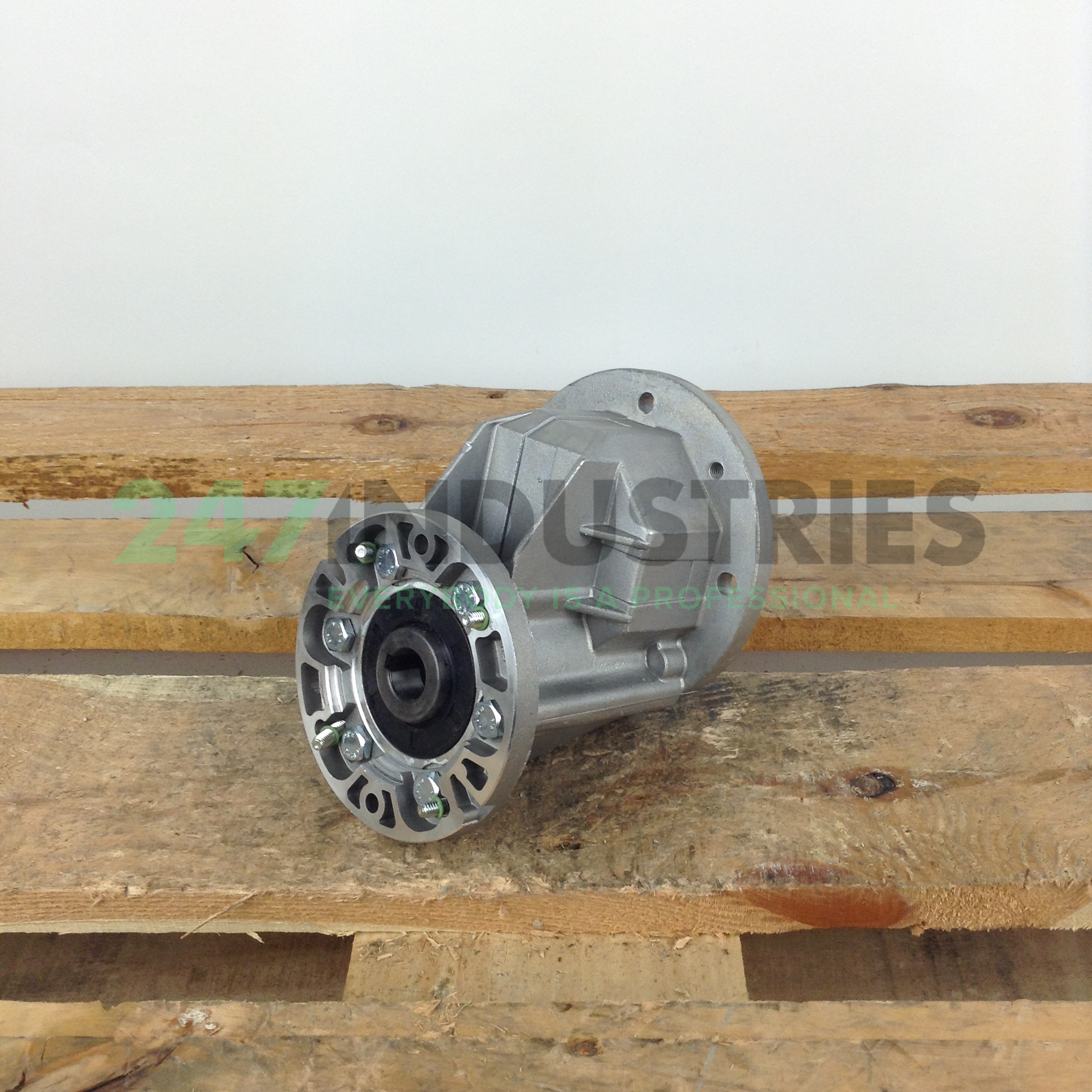 SXA080631924 Varvel Image 3