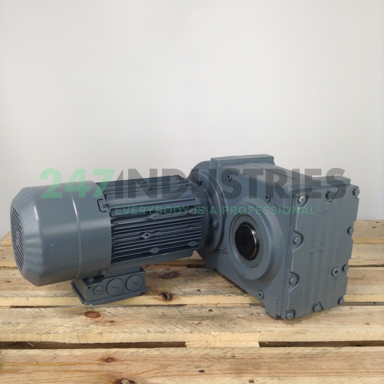 FA77/GDRS100L4BE5 SEW-EURODRIVE Image 3