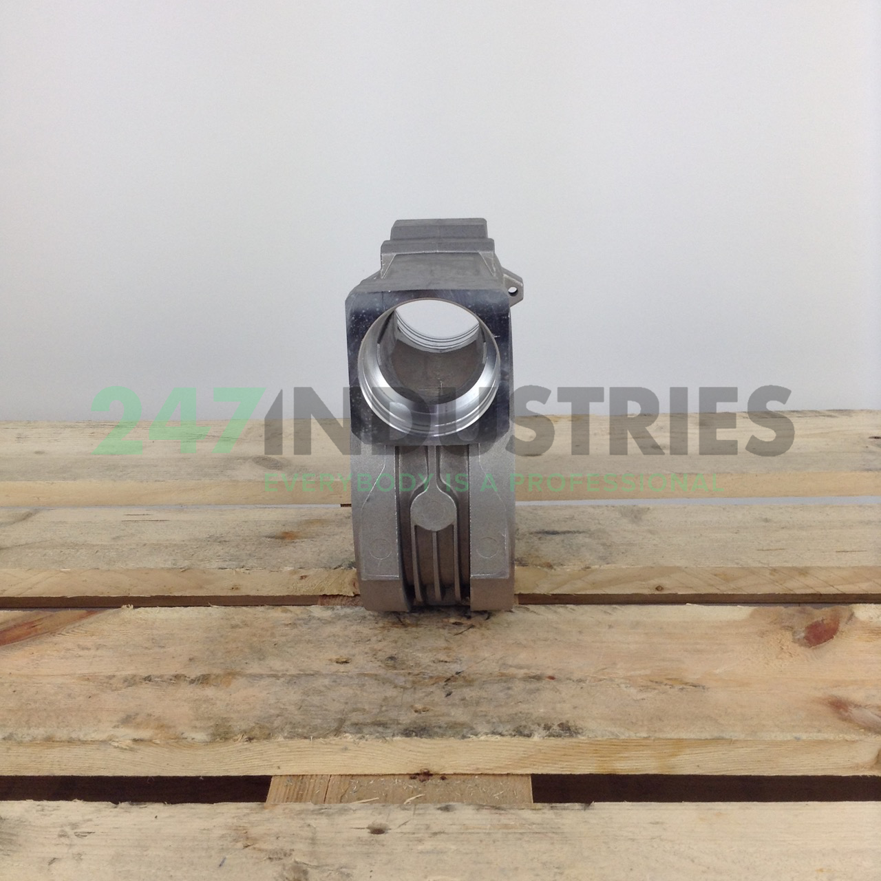 FRS085-HOUSING Varvel Image 4