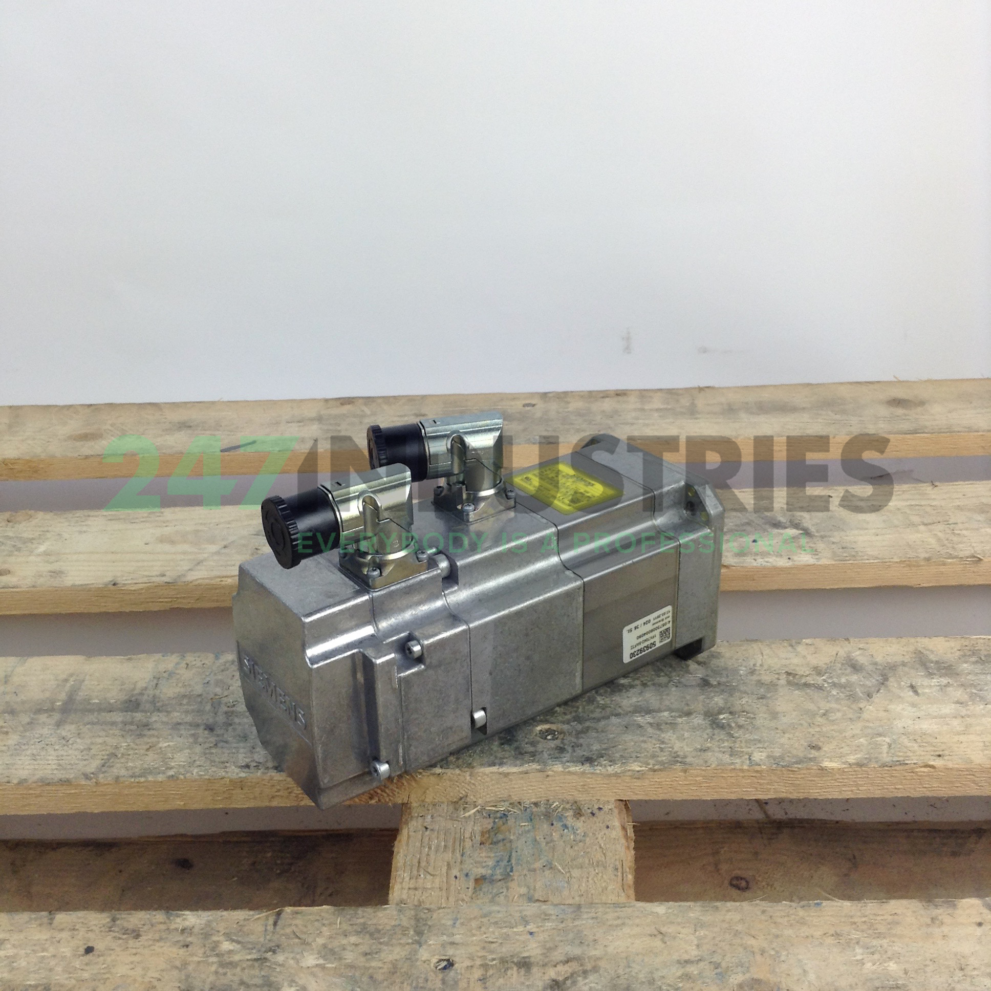 1FK7042-5AF71-1AH0 Siemens Image 3