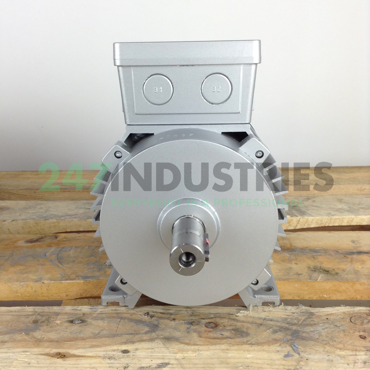 EFB3/4D90LA-4 FAM Motoren Image 3