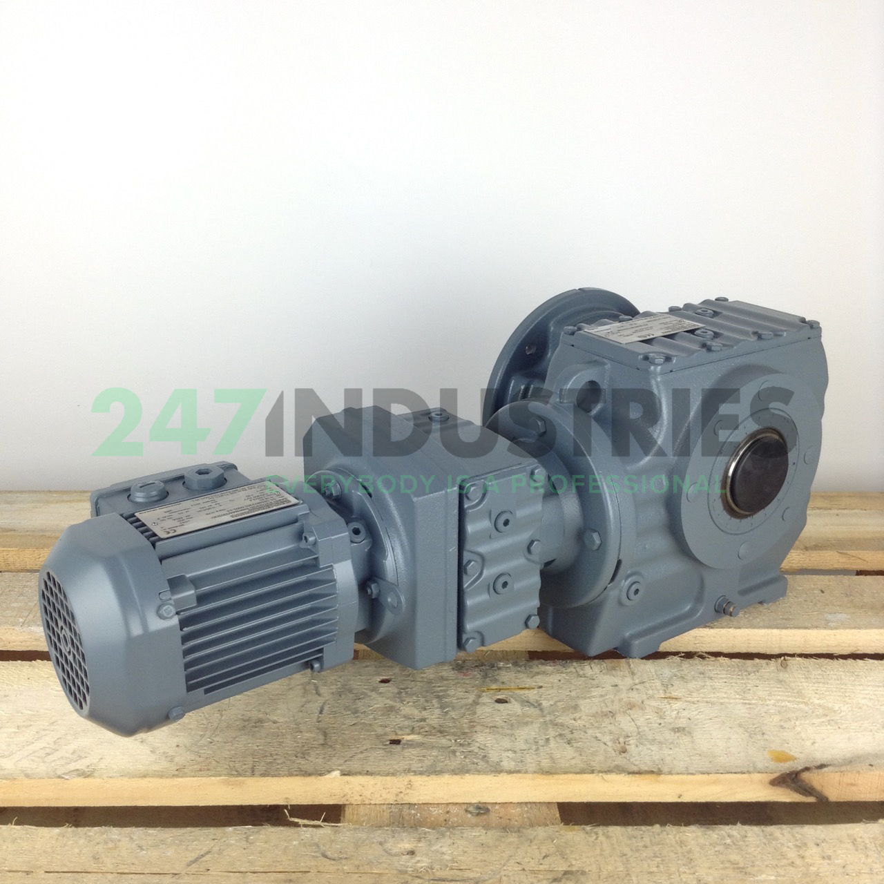SAF67/R37/DR63M4/TF SEW-EURODRIVE Image 5