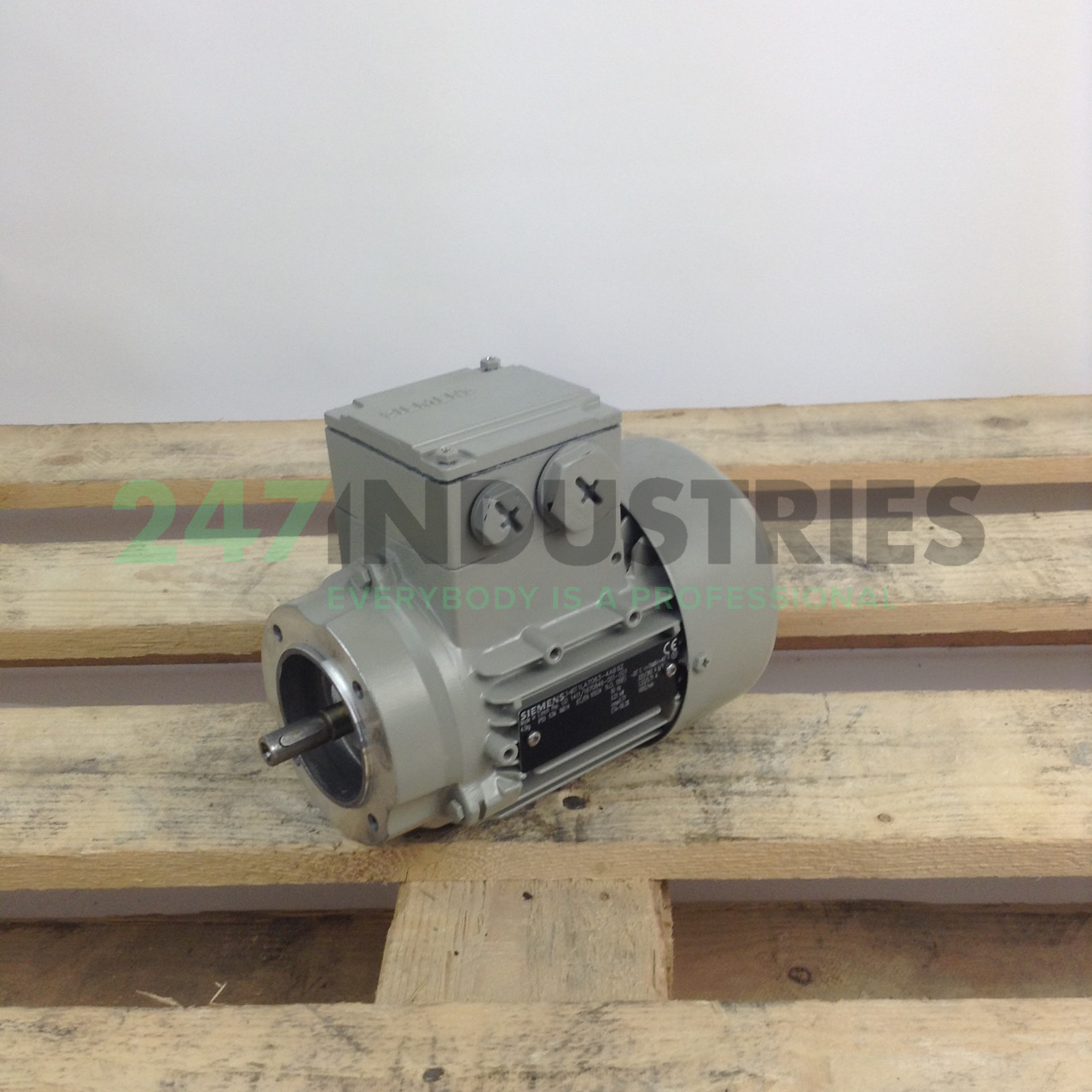 1LA7063-4AB92 Siemens