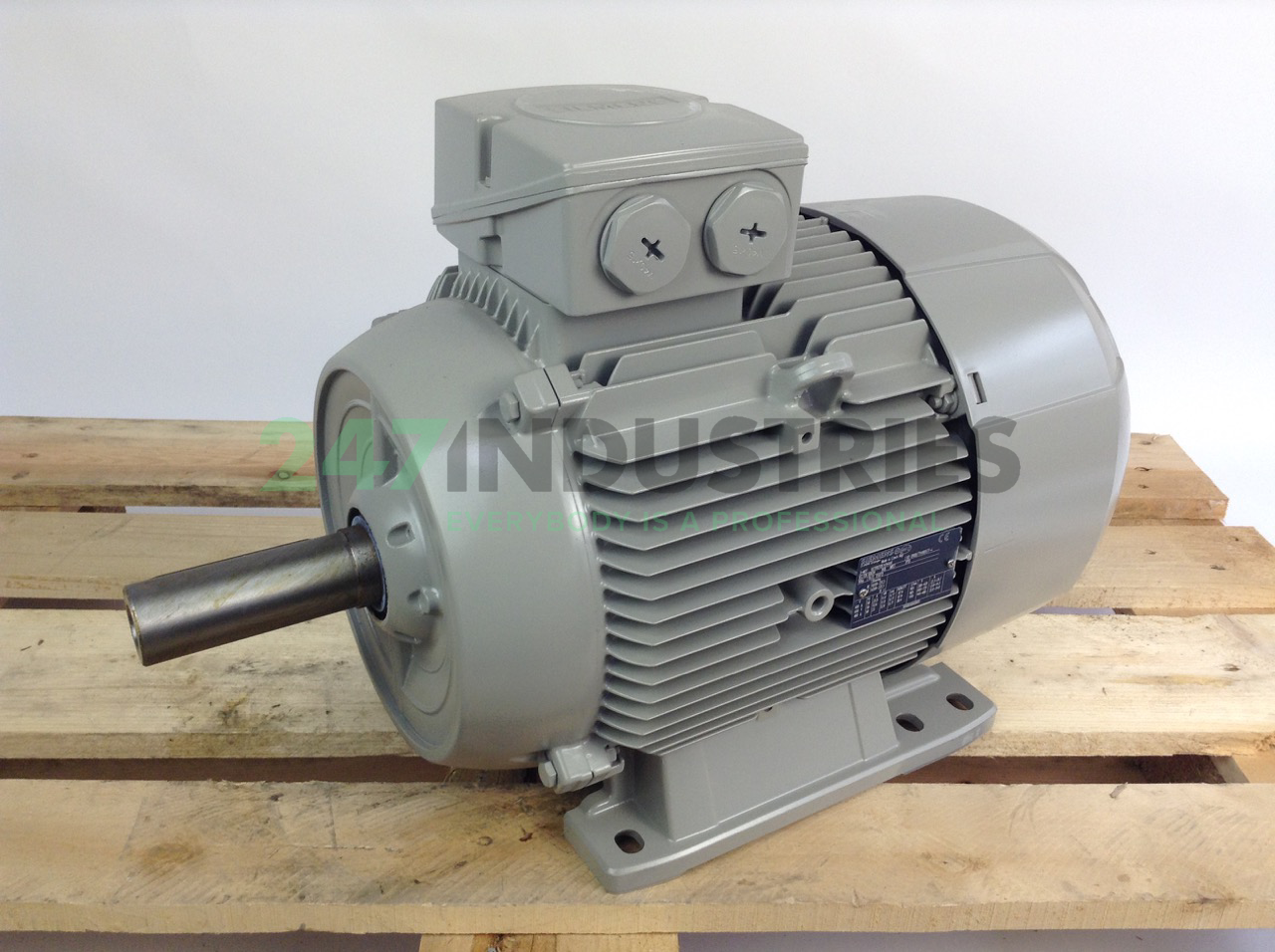 1LE1002-1DC43-4AA4 Siemens