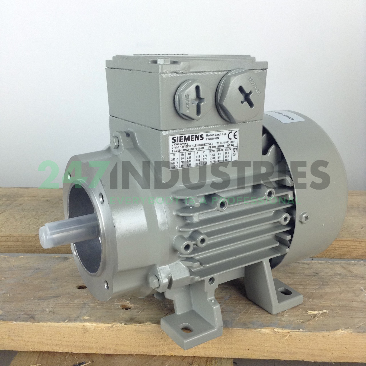 1LE1002-0BB32-2NA4 Siemens