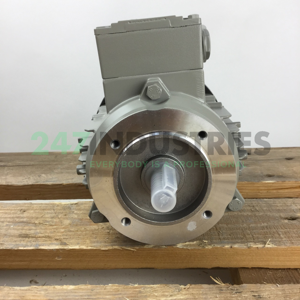 1LE1002-0CB32-2KA4 Siemens Image 4