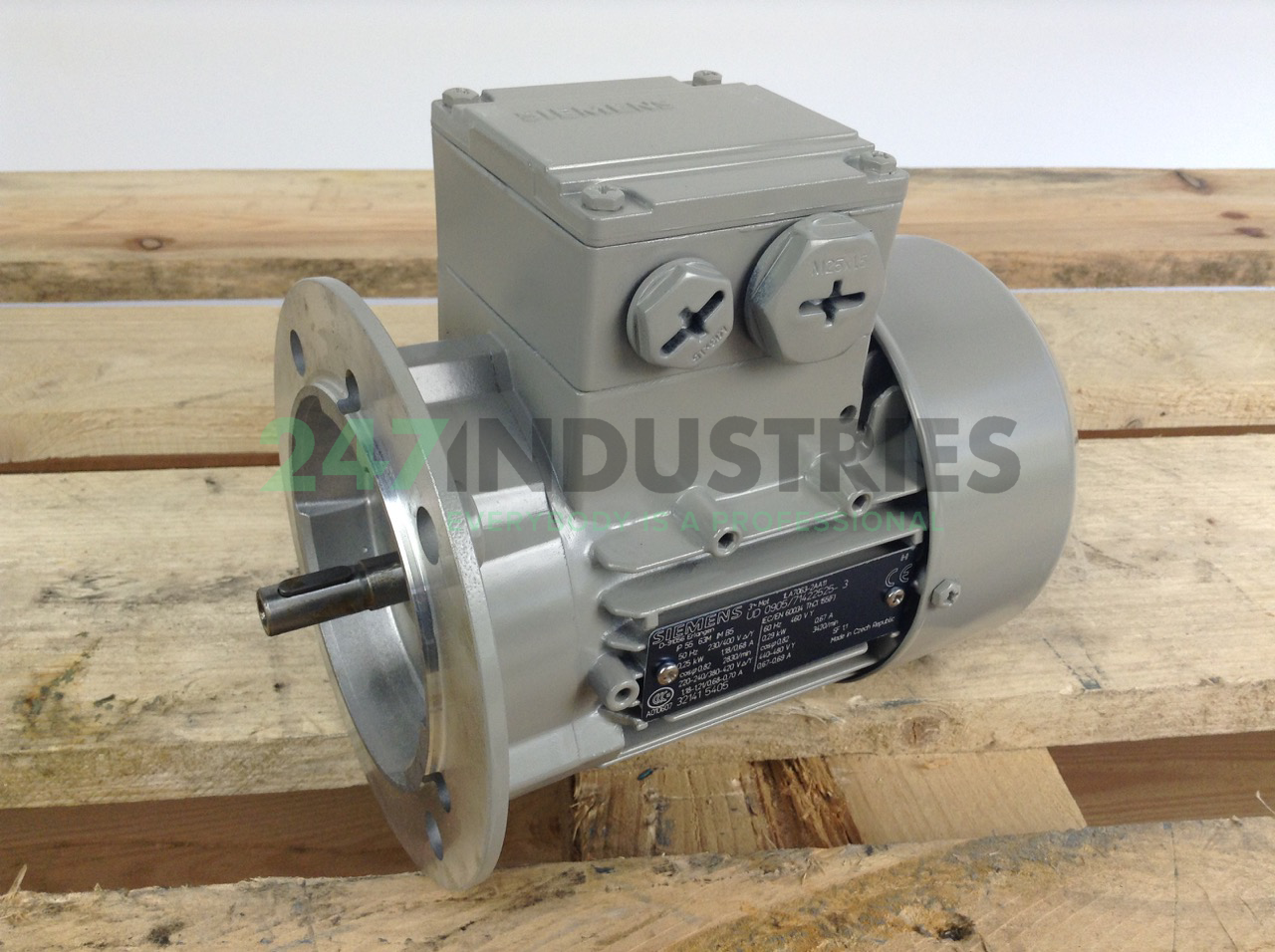 1LA7063-2AA11 Siemens Image 1