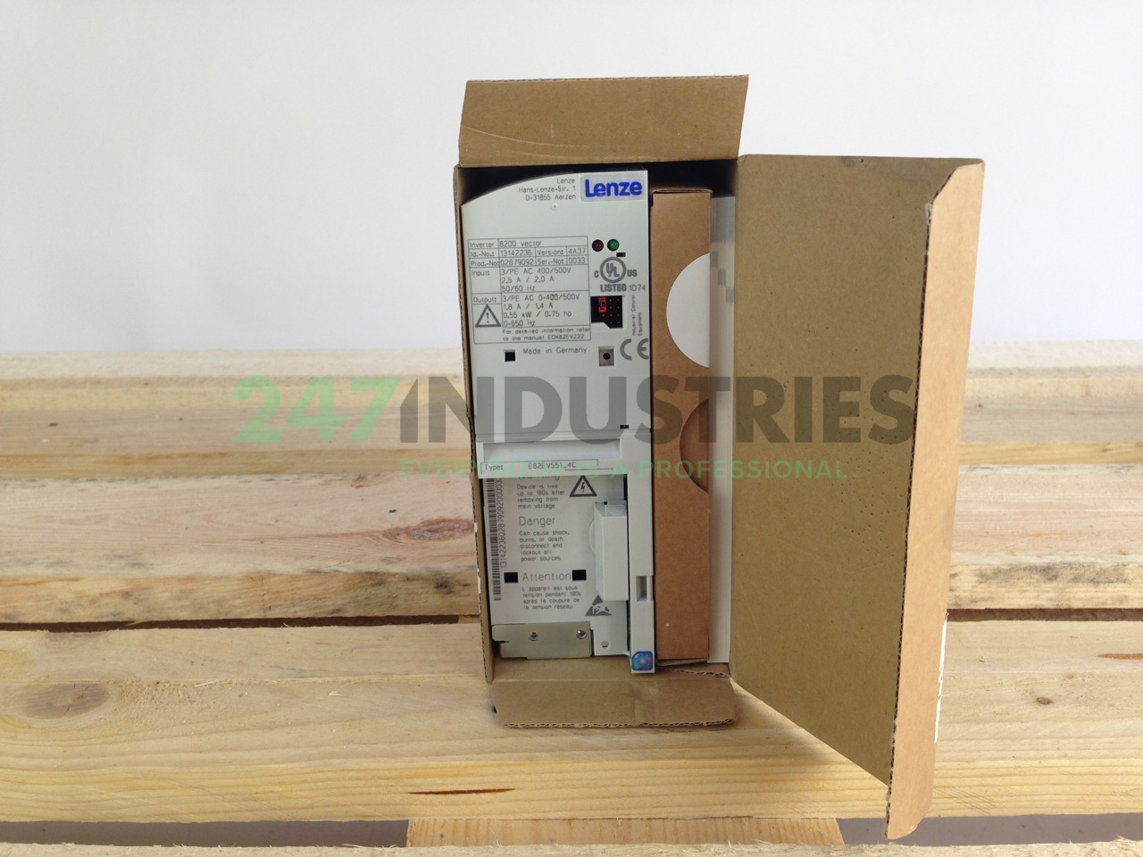 E82EV551K4C Lenze Image 4