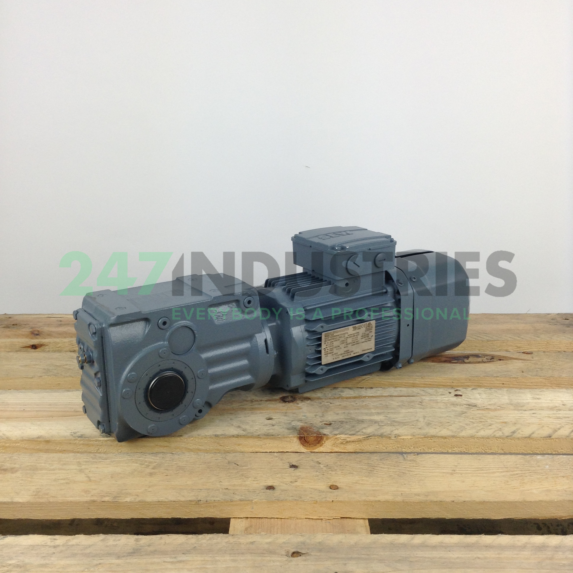 KA37DRE80M4/TH/ES7A SEW-EURODRIVE