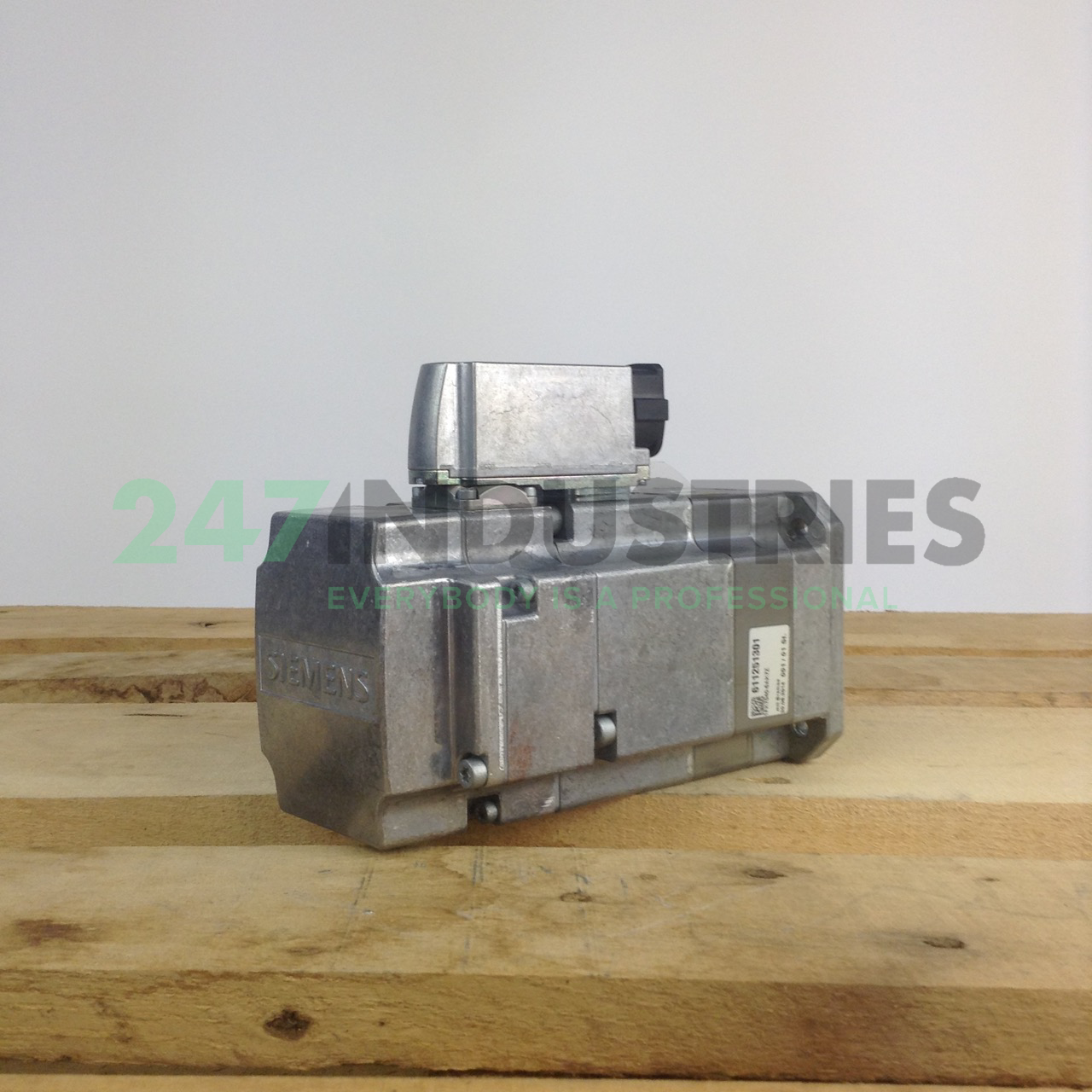 1FK7040-5AK71-1KH0 Siemens Image 3