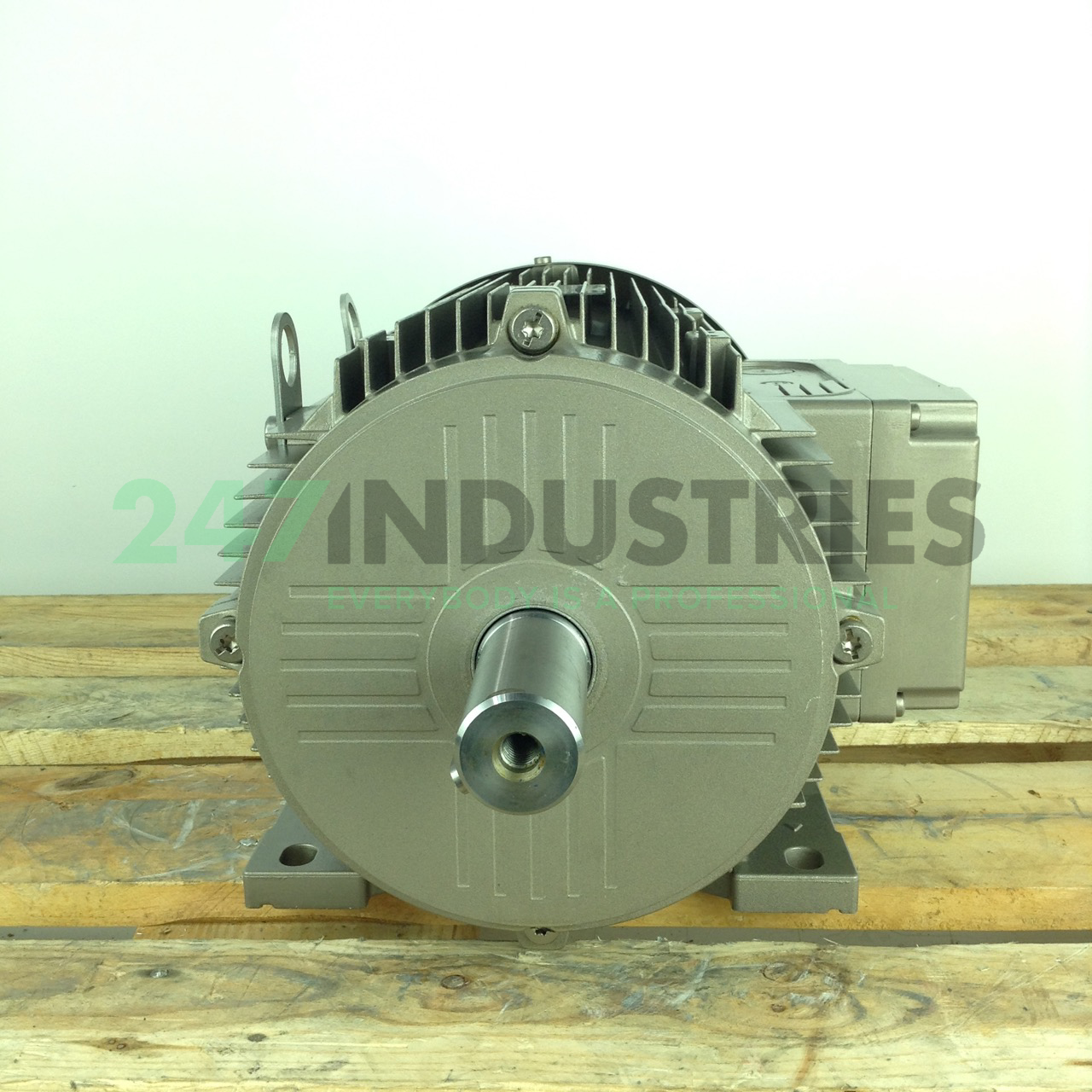 HB3-132MB FAM Motoren Image 3