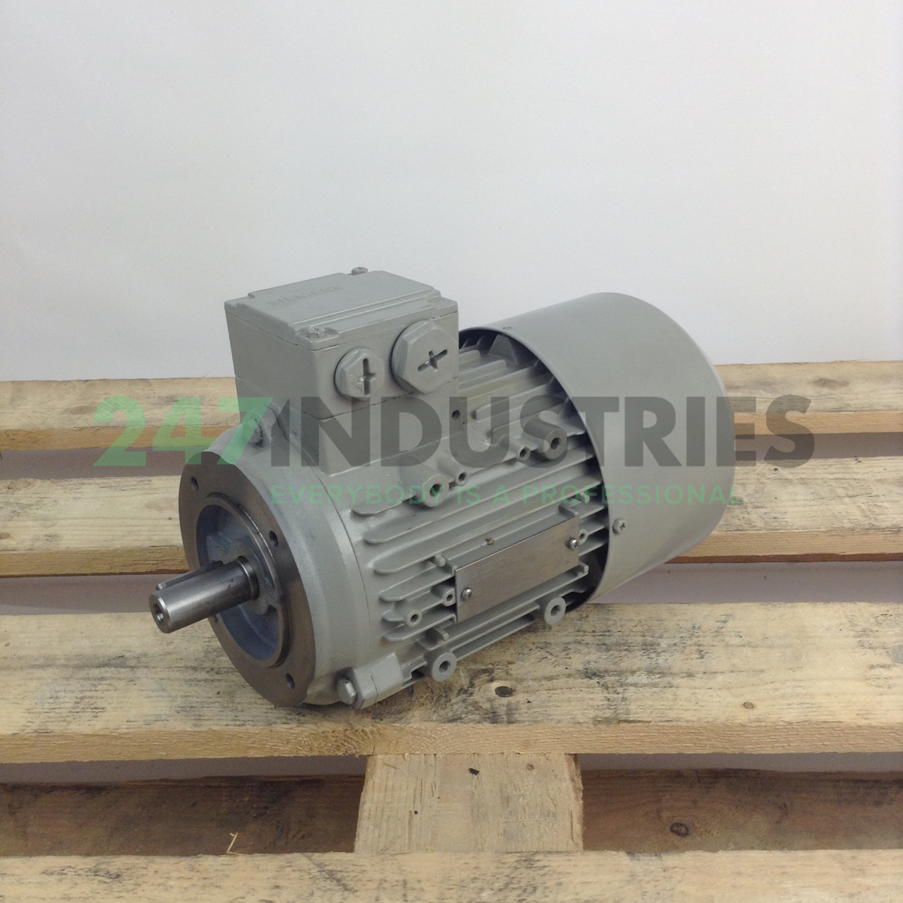 1LA9083-4KA12 Siemens