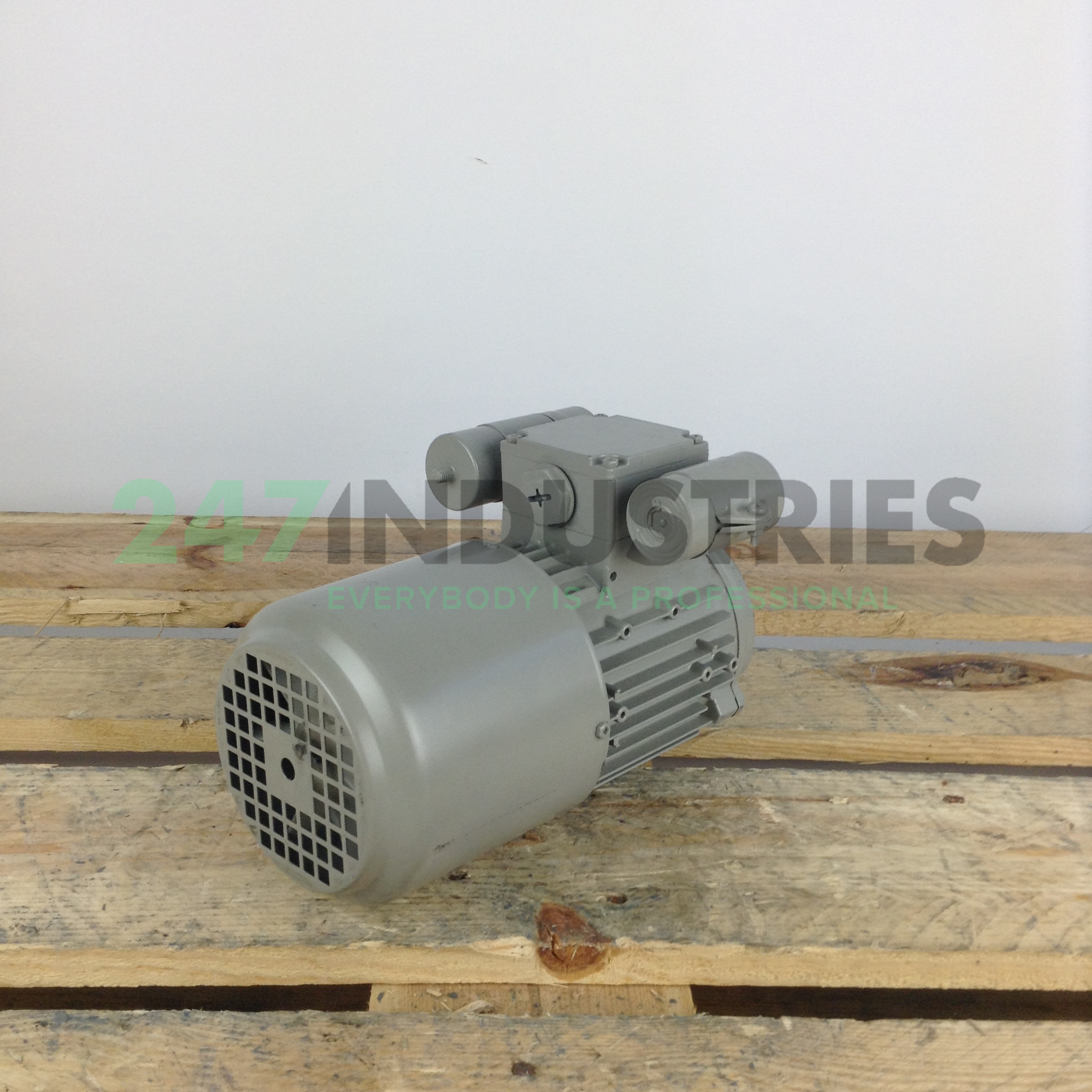 7JE71M04-B14 Lönne Image 3