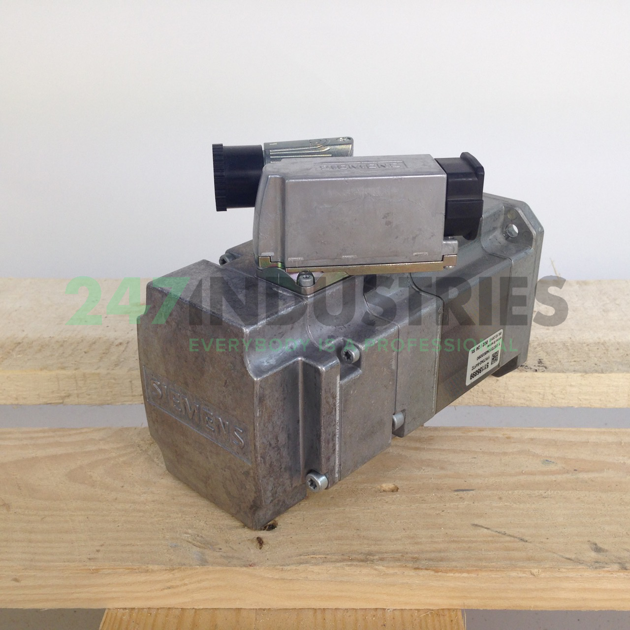 1FK7042-5AF71-1KA0 Siemens Image 3