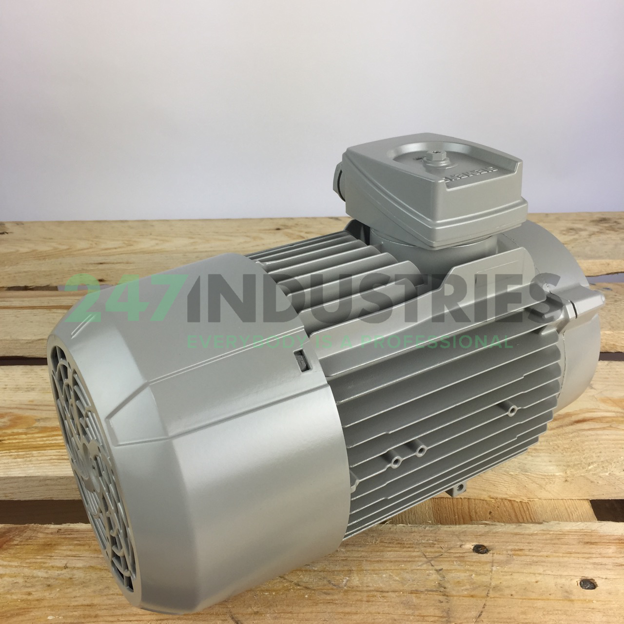 1LE1003-0EB02-2KA4 Siemens Image 5