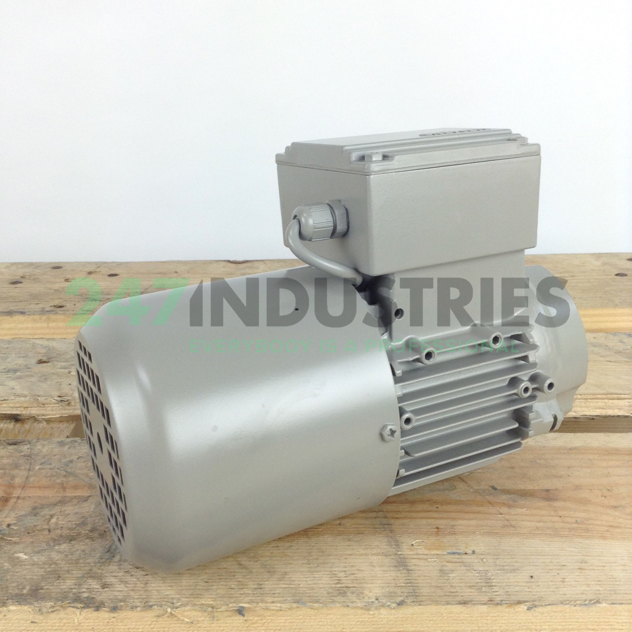 1LE1002-0BB32-2KA4 Siemens Image 3