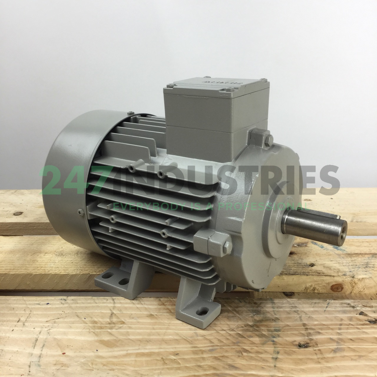 1LA7090-8AB10 Siemens Image 3