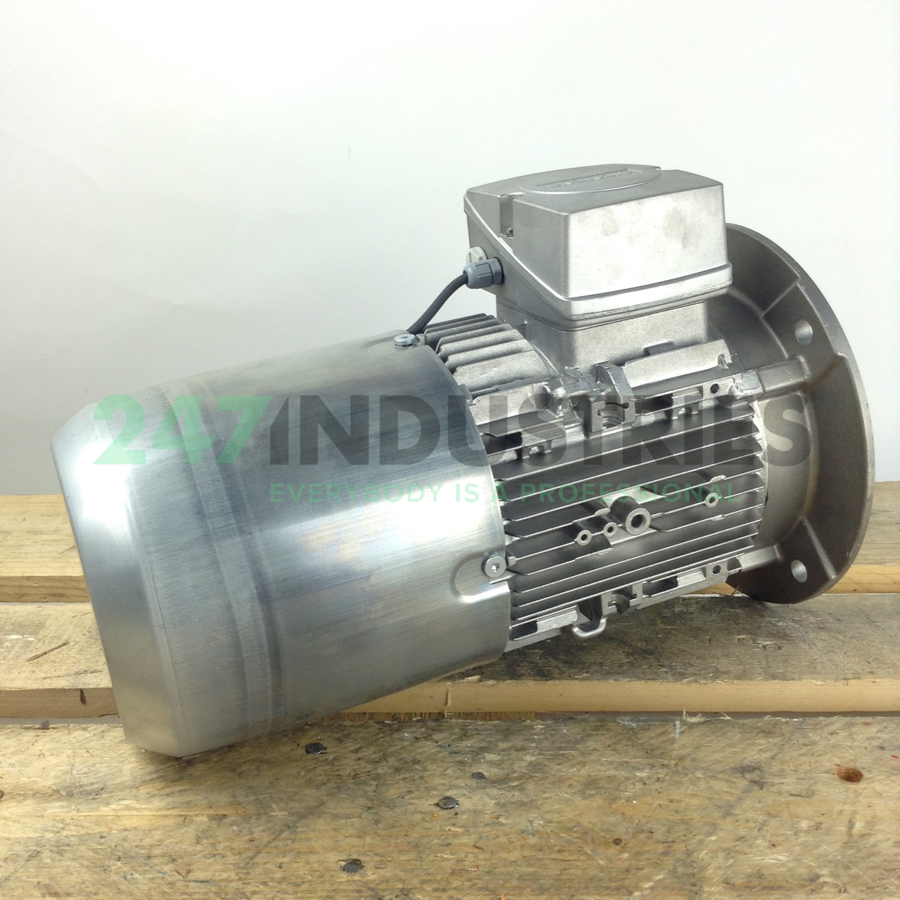 1LE1021-1AB59-0FZ4-Z Siemens Image 4