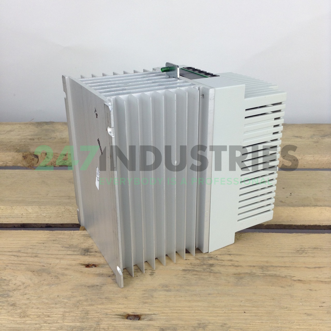 ESMD302L4TXA Lenze Image 4