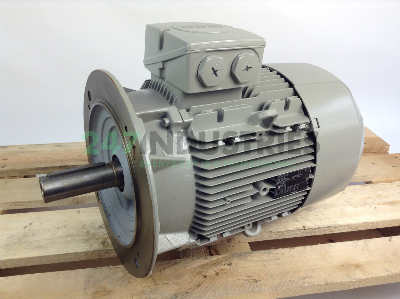 1LE1002-1DA43-4FA0 Siemens