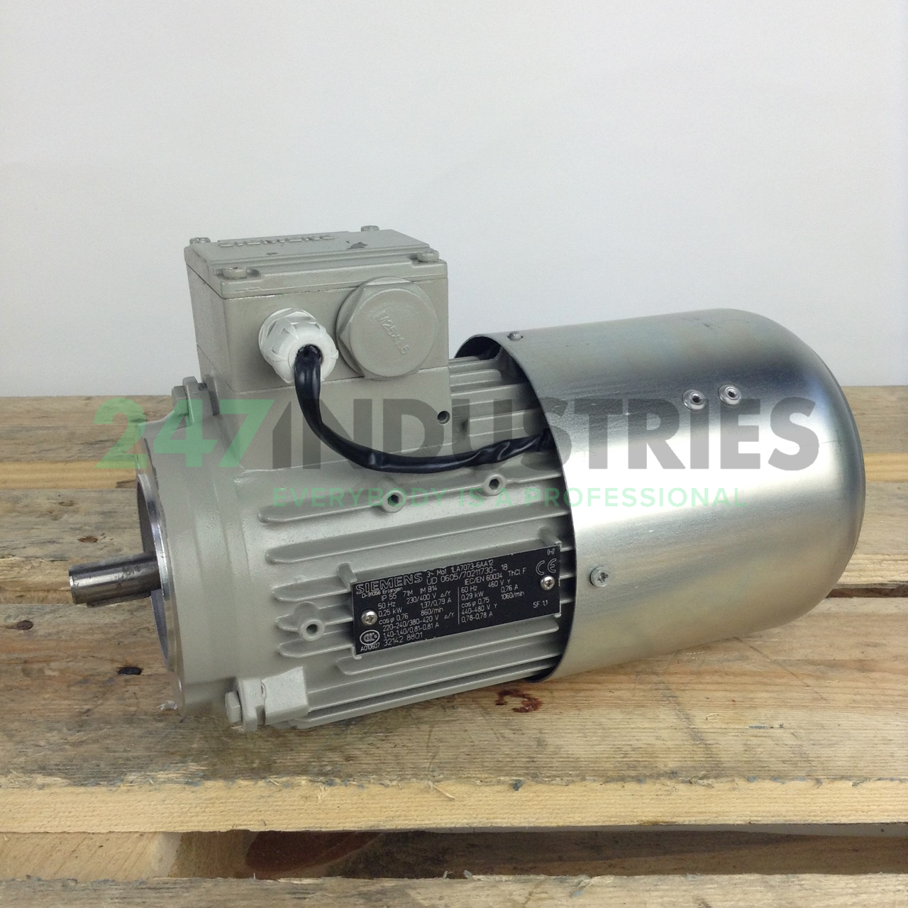 1LA7073-6AA12 Siemens