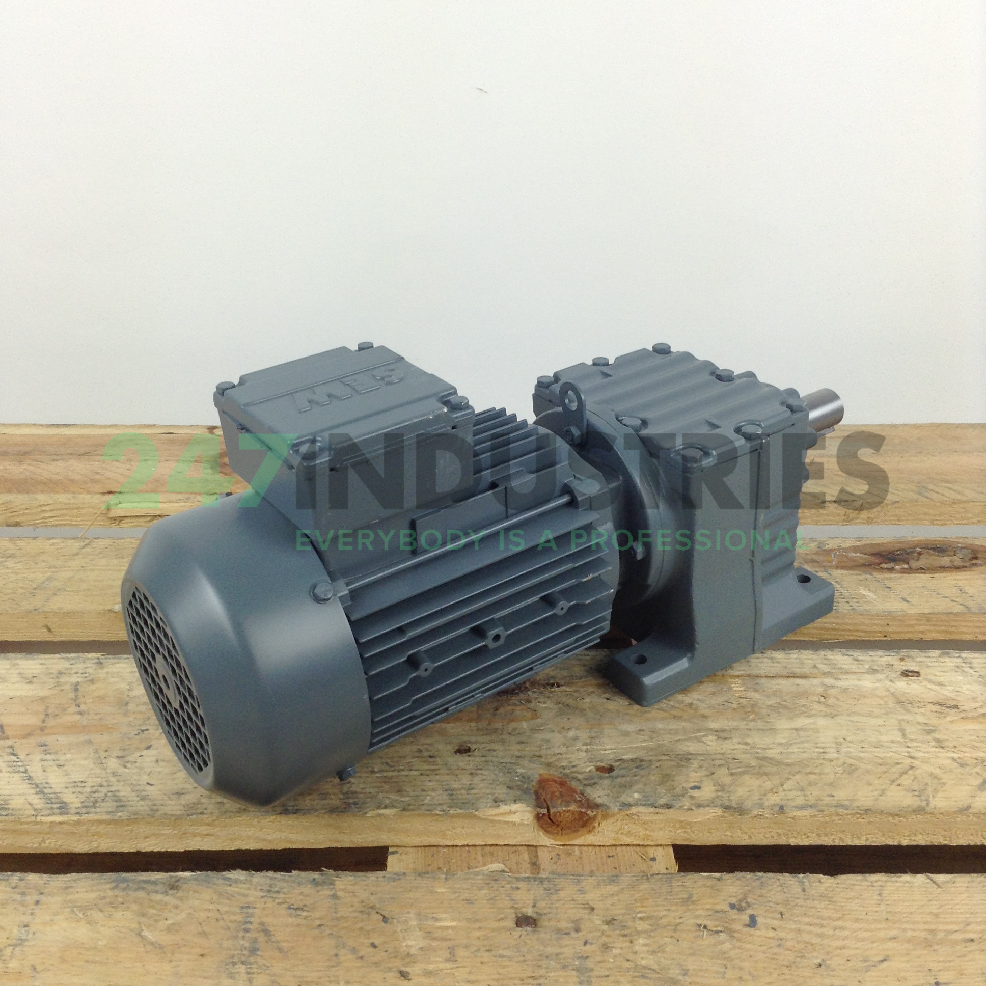 R27DT80N4/TH SEW-EURODRIVE Image 3