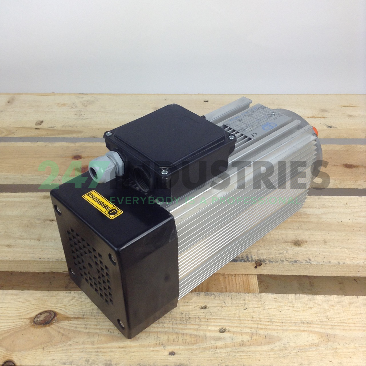 ET63LB2-STD CEG Italy Image 3