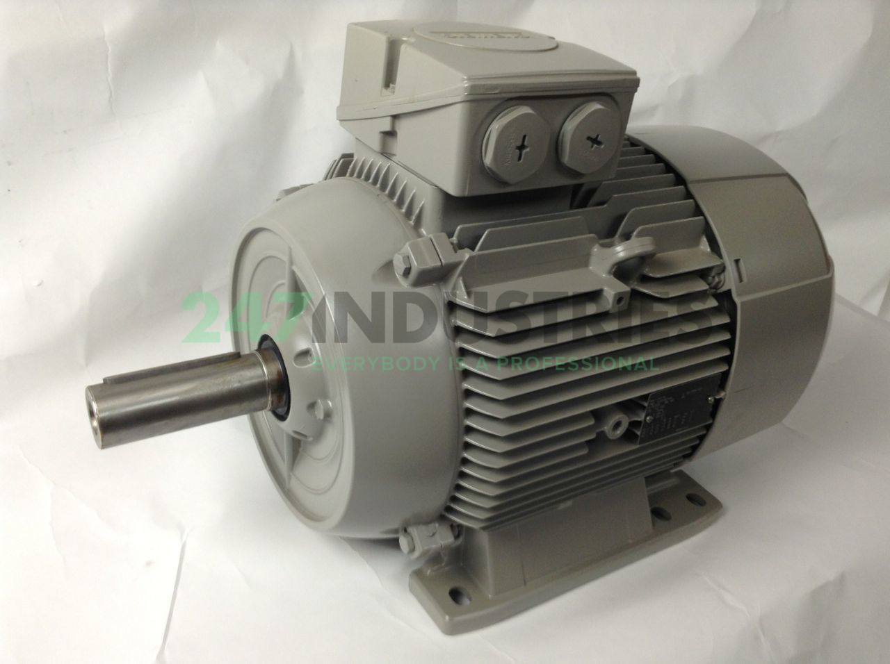 1LE1002-1DB23-4AA0 Siemens