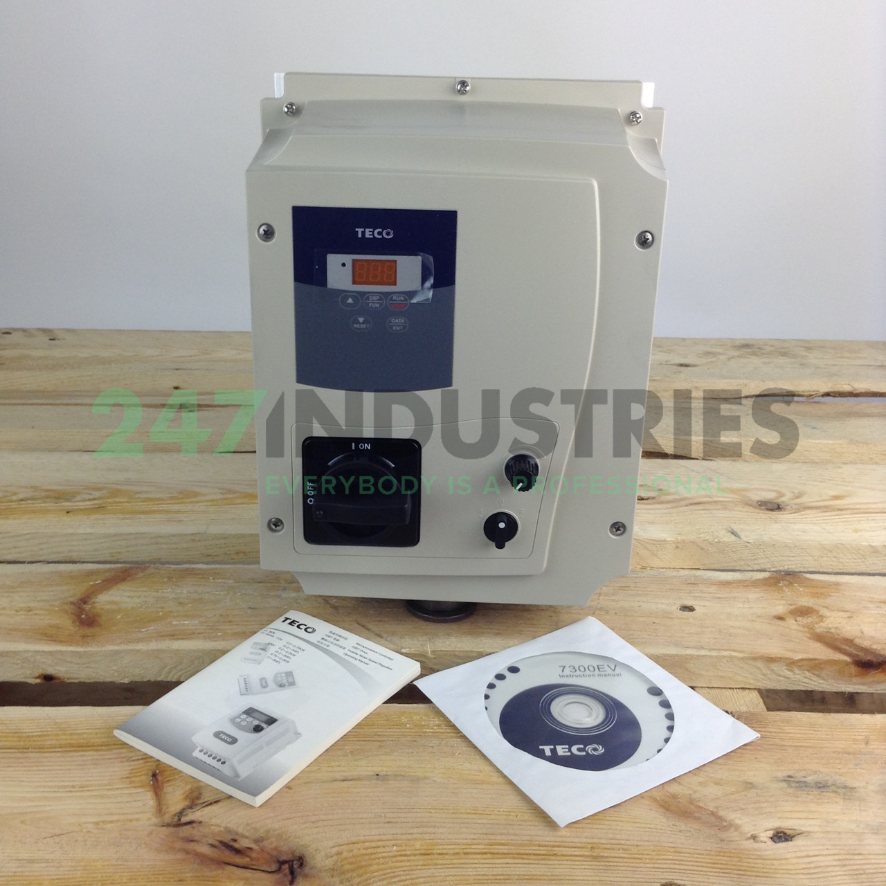 JNEV-402-H3FN4S Teco