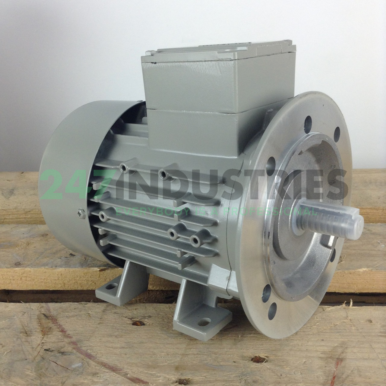 1LE1002-0CB32-2JA4 Siemens Image 3