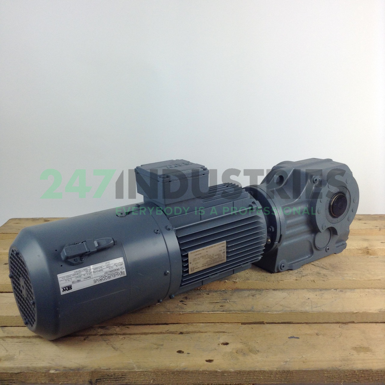 KA67CV100L4/TF/VR/ES1 SEW-EURODRIVE Image 3
