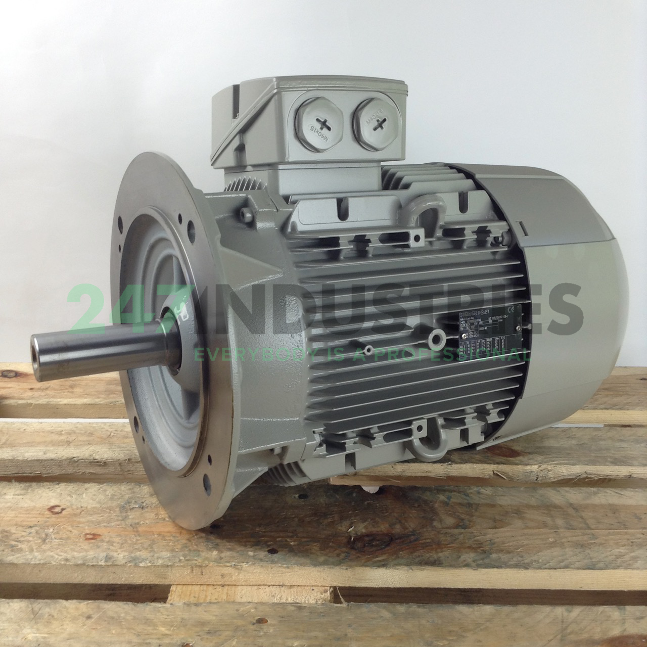 1LE1002-1DC23-4FA4-Z Siemens