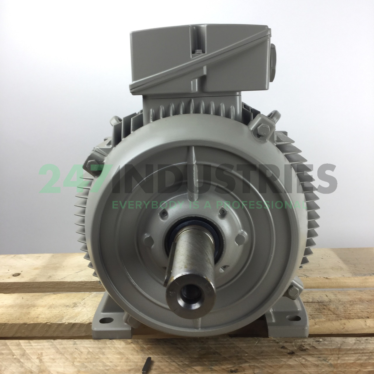 1LE1002-1DC43-4AA0 Siemens Image 4