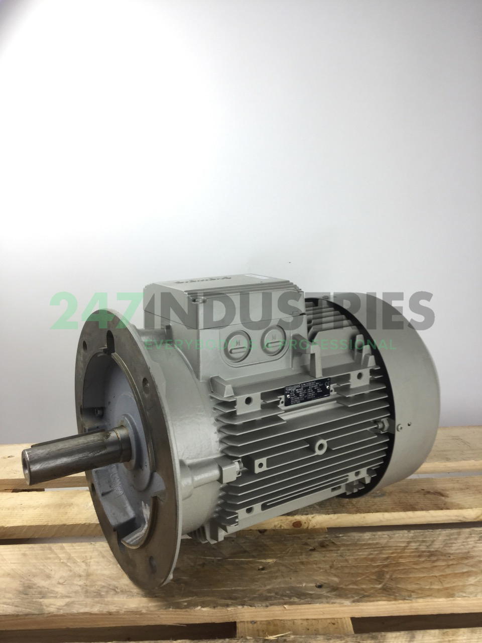 1LA7163-6AA11 Siemens