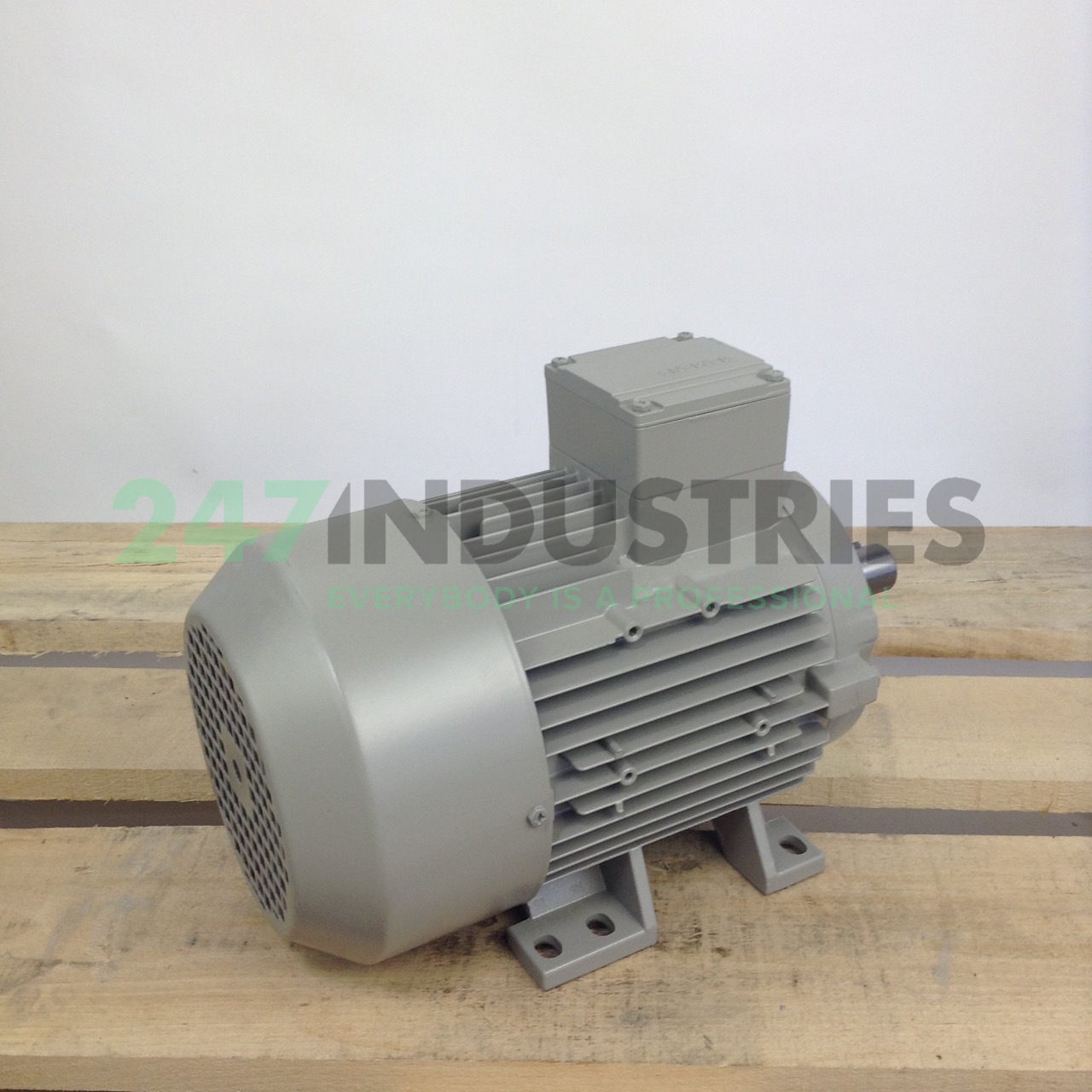 1LA7096-4AA60 Siemens Image 3