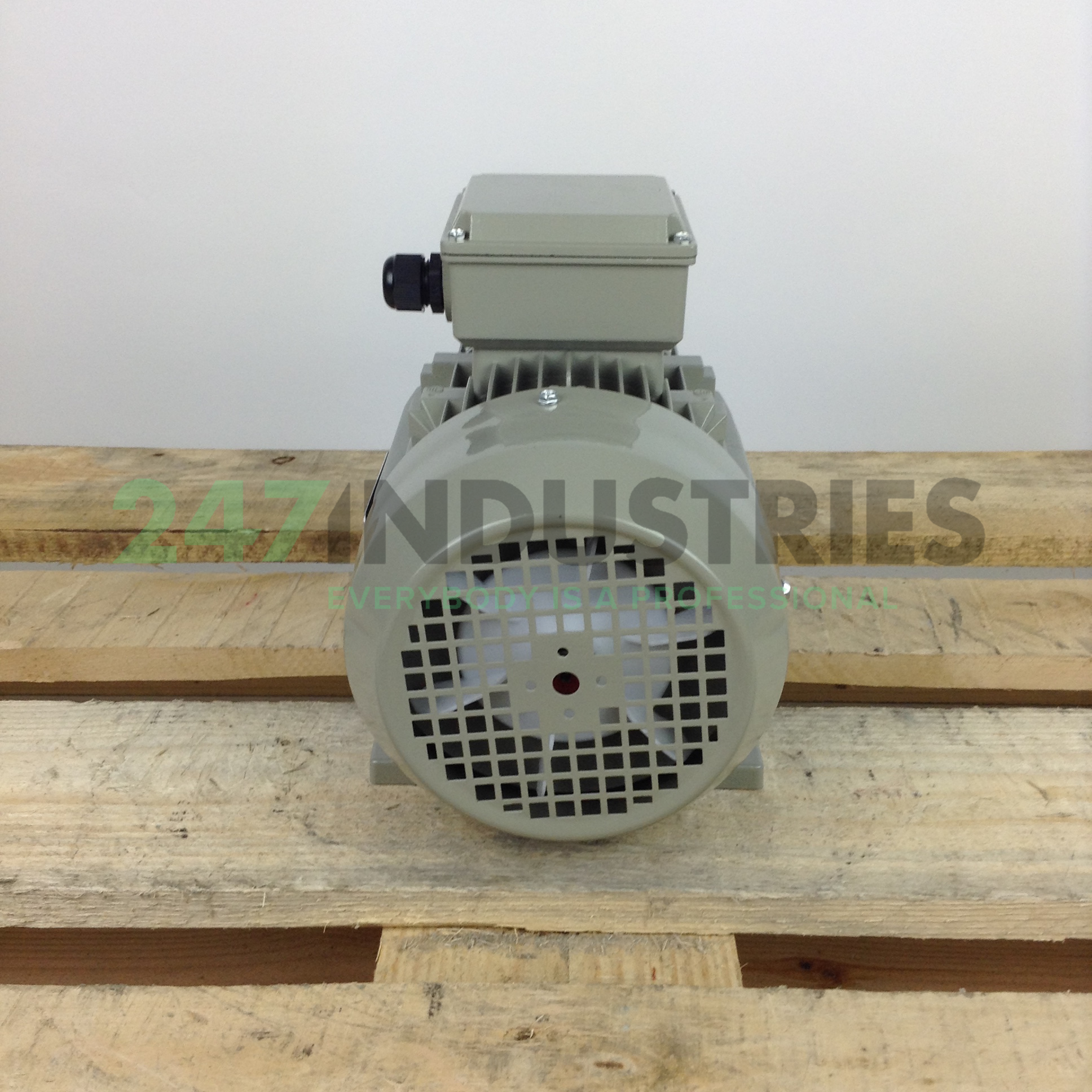 ME90S-4B3 Gibbons Image 5