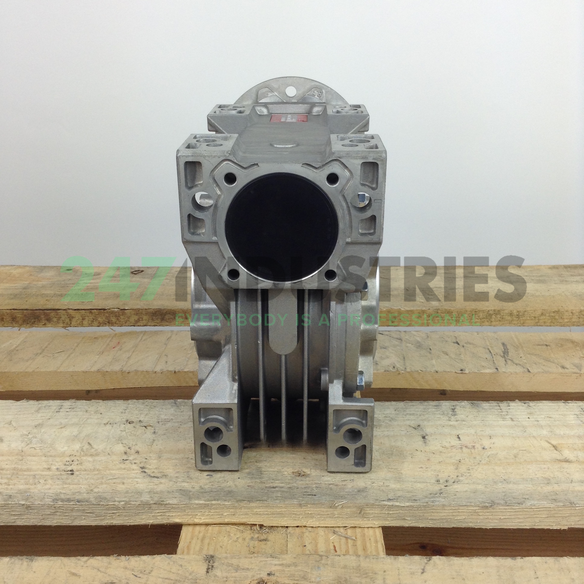 FRT85/B3-90B14I49 Varvel Image 5