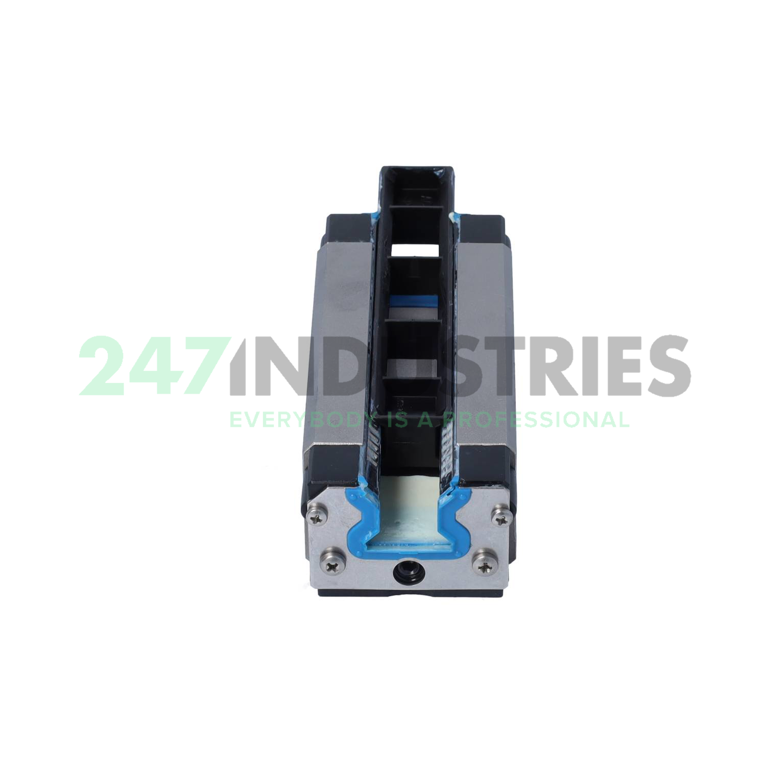 R182423116 Neutral Image 3