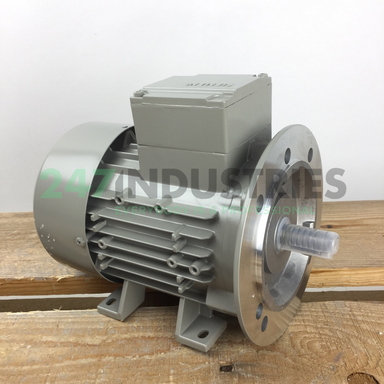 1LE1002-0CB62-2JA4 Siemens Image 3