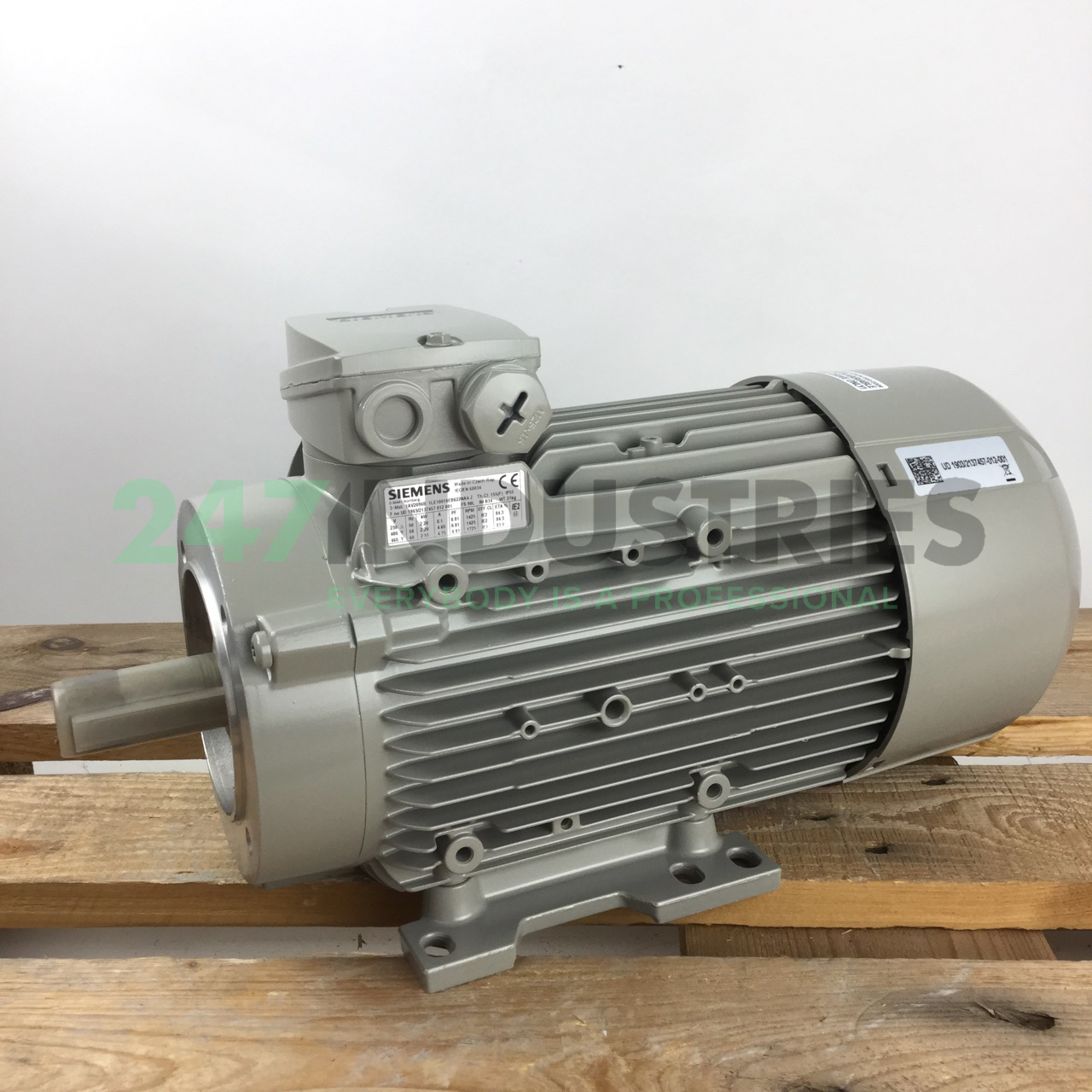 1LE1001-0EB62-2NA4-Z Siemens