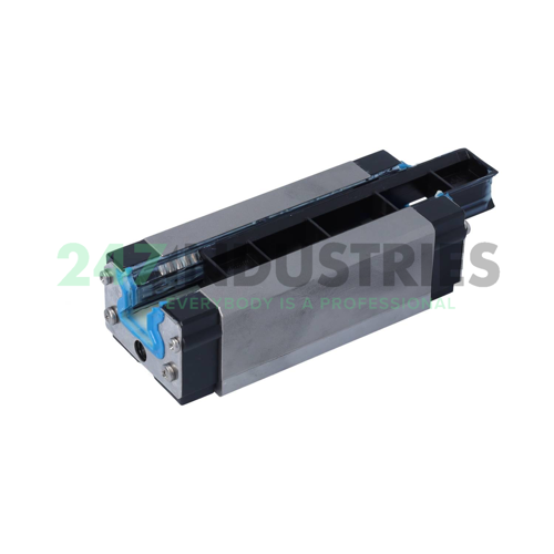 R182423116 Neutral Image 2